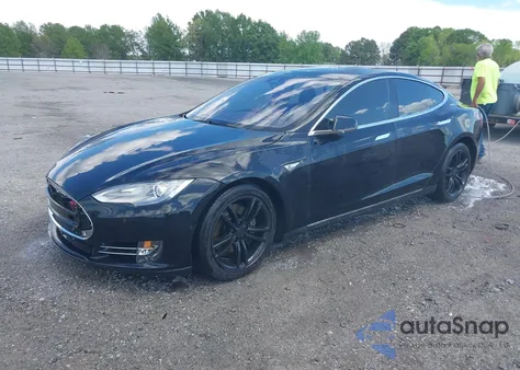 2015 Tesla Model S 70D/85D/P85D z USA, uszkodzony, nr VIN 5YJSA1H26FF094638